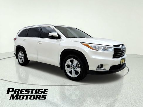 Used 2016 Toyota Highlander Limited Platinum AWD/4WD image 10