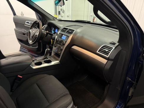 Used 2012 Ford Explorer XLT AWD/4WD image 44