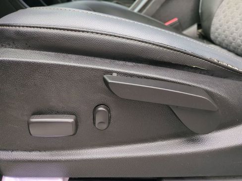 Used 2018 Chevrolet Colorado Z71 image 19