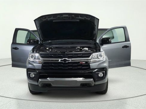 Used 2021 Chevrolet Colorado Z71 AWD/4WD image 5