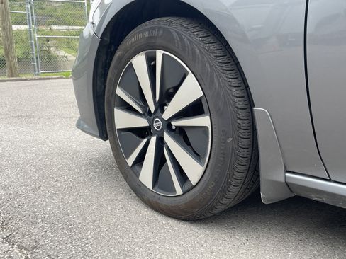 Used 2021 Nissan Altima 2.5 SL AWD/4WD image 6