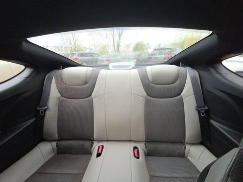 Used 2013 Hyundai Genesis 2.0T image 21