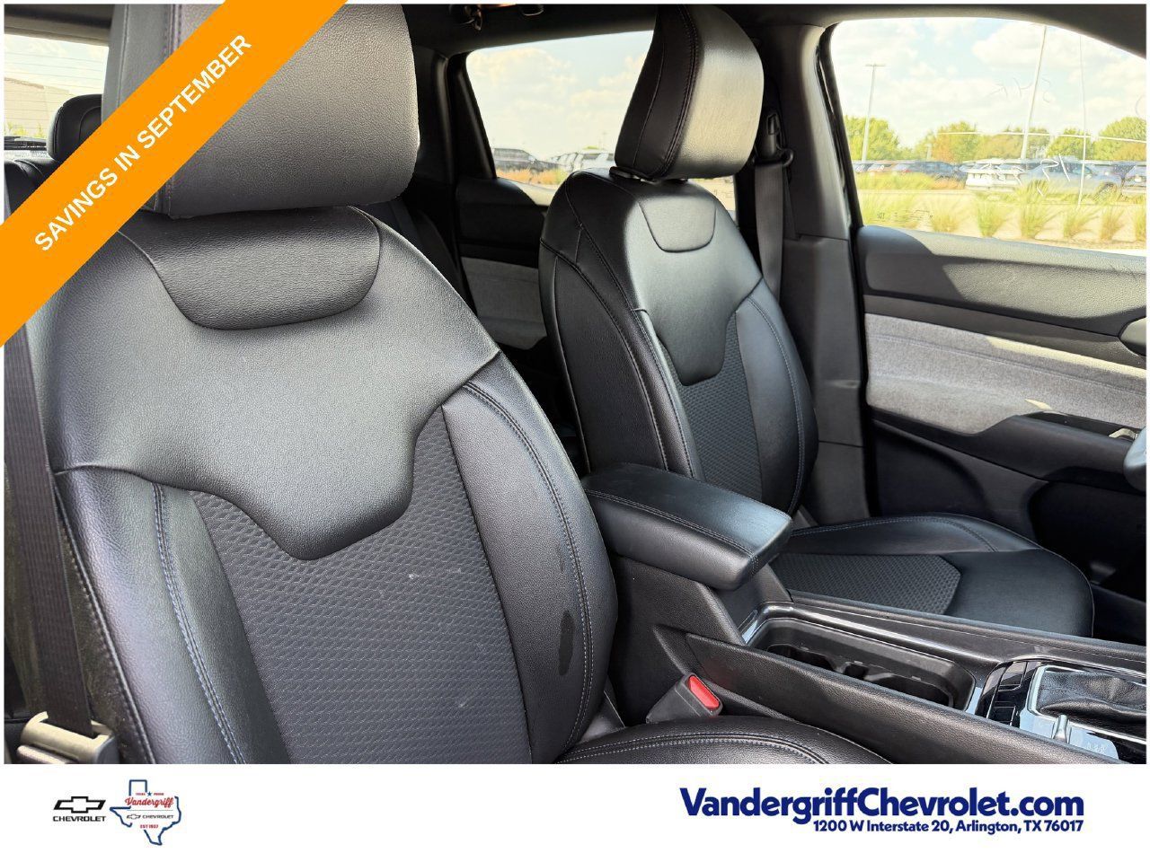 Used 2025 Jeep Compass Latitude w/ Sun & Sound Group AWD/4WD image 27