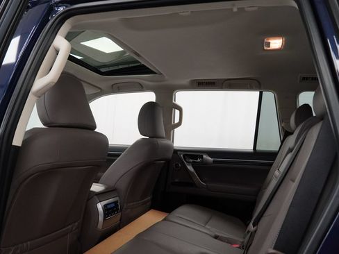 Used 2022 Lexus GX 460 Premium w/ Premium Plus Package AWD/4WD image 14