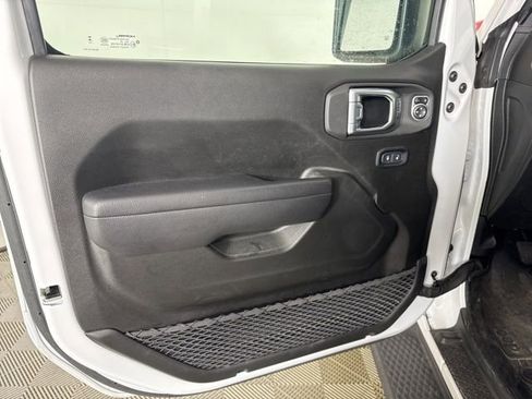 Used 2024 Jeep Wrangler Sport S image 14