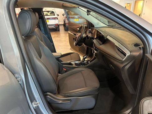 Used 2025 Buick Encore GX Preferred FWD image 35