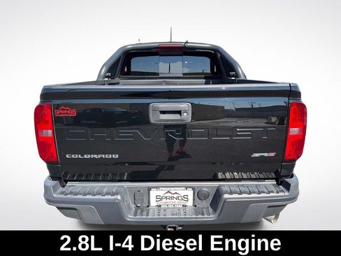 Used 2021 Chevrolet Colorado ZR2 w/ ZR2 Midnight Special Edition AWD/4WD image 5