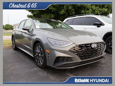 Certified 2023 Hyundai Sonata Limited FWD image 1