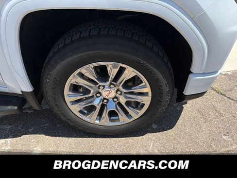New 2026 GMC Sierra 1500 Denali w/ Technology Package AWD/4WD image 8