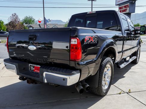 Used 2012 Ford F250 Lariat w/ Lariat Interior Pkg AWD/4WD image 8