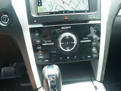 Used 2015 Ford Explorer Sport w/ Equipment Group 401A AWD/4WD image 13