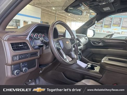 Used 2021 Chevrolet Suburban LT w/ Rear Media and Nav Package image 22