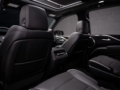 Used 2023 Cadillac Escalade ESV Premium Luxury w/ LPO, Floor Liner Package AWD/4WD image 72