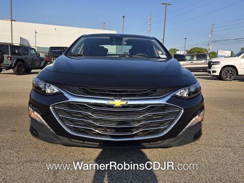 Used 2024 Chevrolet Malibu LT image 2