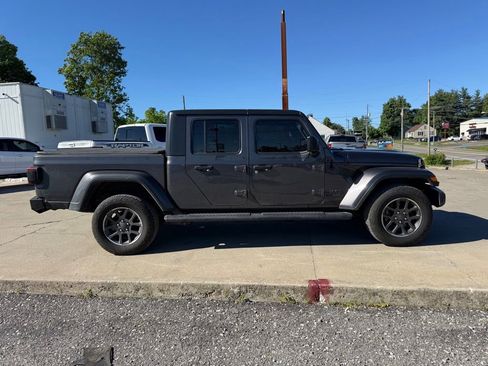 Used 2021 Jeep Gladiator Sport w/ Quick Order Package 24Q 80Th AWD/4WD image 5