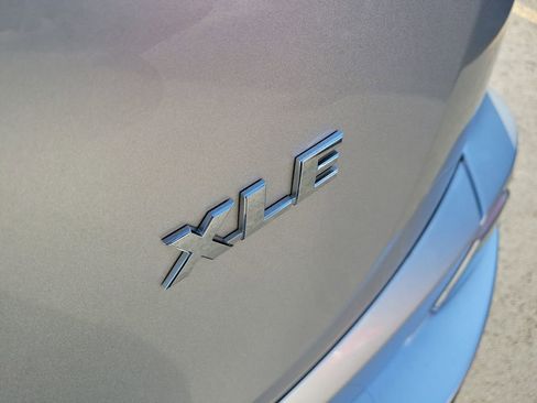 Used 2016 Toyota RAV4 XLE image 8