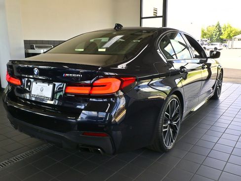 Used 2023 BMW M550i xDrive w/ Executive Package image 2