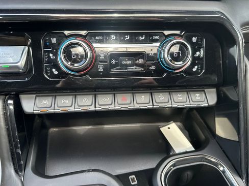 Used 2022 GMC Sierra 1500 AT4X AWD/4WD image 16