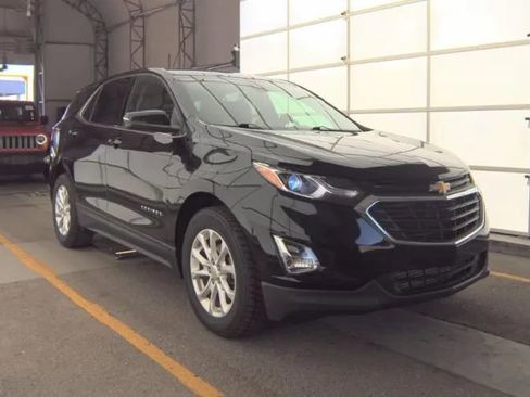 Used 2019 Chevrolet Equinox LT w/ Driver Convenience Package FWD image 5