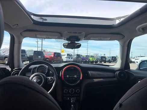 Used 2014 MINI Cooper S image 18