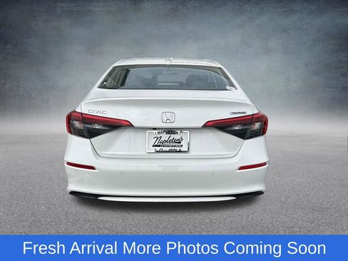 Used 2024 Honda Civic Touring image 5