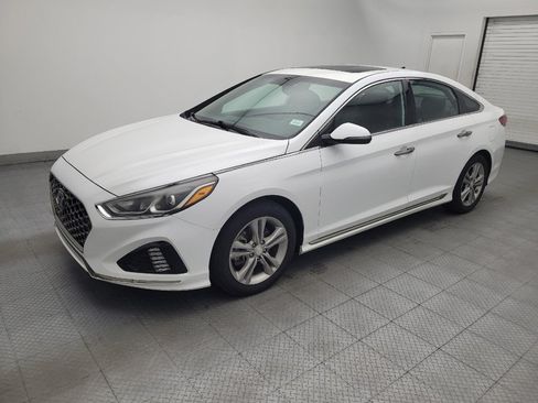 Used 2018 Hyundai Sonata Sport FWD image 2