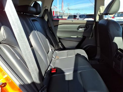 Certified 2023 Nissan Rogue SL w/ SL Premium Package image 7