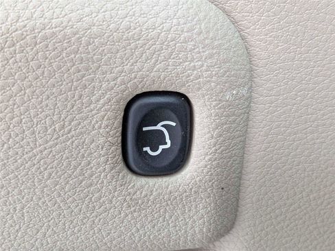 Used 2020 Jeep Grand Cherokee Limited w/ Premium Lighting Group image 16