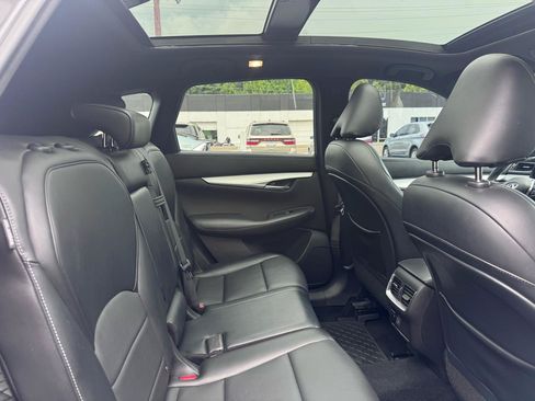 Used 2021 INFINITI QX50 Luxe w/ Appearance Package FWD image 14