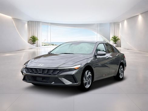 New 2026 Hyundai Elantra Limited FWD image 1