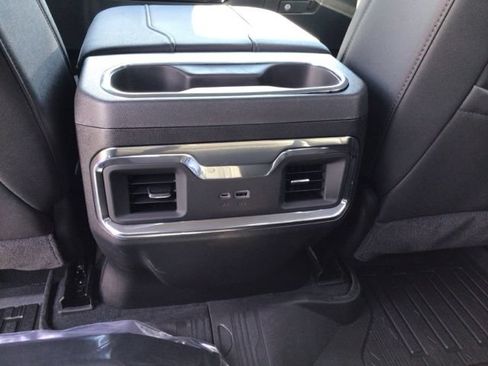 New 2026 GMC Sierra 2500 SLT AWD/4WD image 19