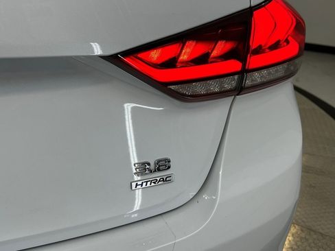 Used 2018 Genesis G80 3.8 image 10