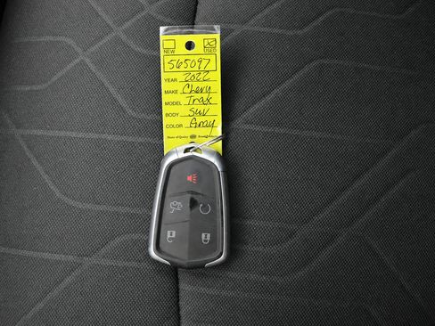 Used 2022 Chevrolet Trax LT w/ LT Convenience Package AWD/4WD image 43