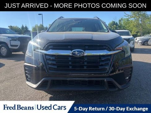 Used 2023 Subaru Ascent Limited AWD/4WD image 2