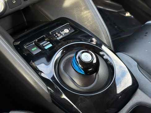 Used 2018 Nissan Leaf SL w/ SL Technology Package image 27
