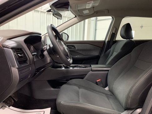 Used 2023 Nissan Rogue S image 16