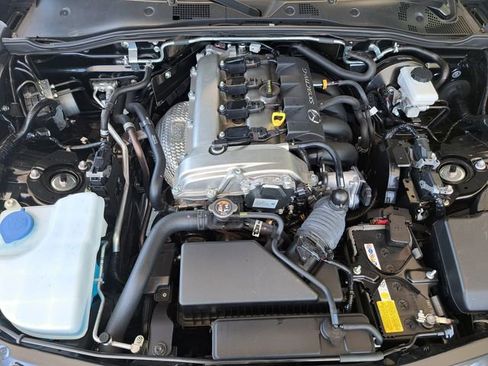 Used 2025 MAZDA MX-5 Miata RF Grand Touring RWD image 27