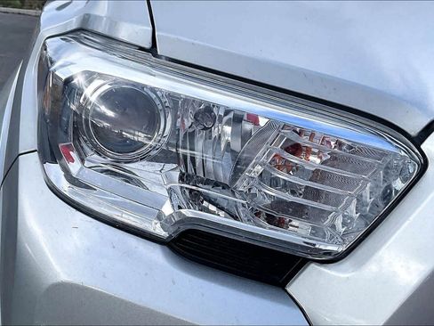 Used 2023 Toyota Tacoma SR5 image 38