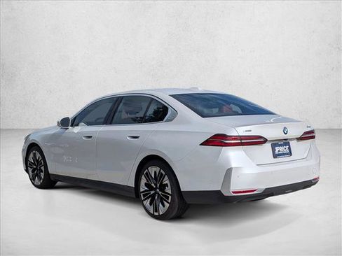 Used 2026 BMW 540i xDrive AWD/4WD image 8