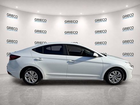 Used 2020 Hyundai Elantra SE w/ Cargo Package (C1) FWD image 8