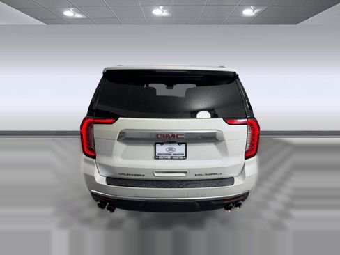 Used 2024 GMC Yukon Denali w/ Denali Reserve Package AWD/4WD image 10