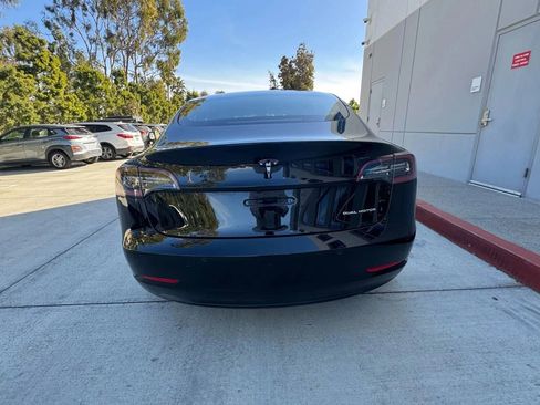 Used 2023 Tesla Model 3 Standard Range image 5