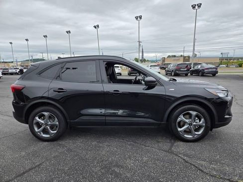 Used 2025 Ford Escape ST-Line AWD/4WD image 8