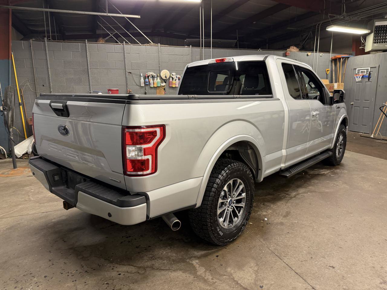 Used 2018 Ford F150 XLT w/ Equipment Group 302A Luxury AWD/4WD image 5
