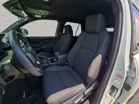 Used 2025 Toyota 4Runner SR5 AWD/4WD image 16