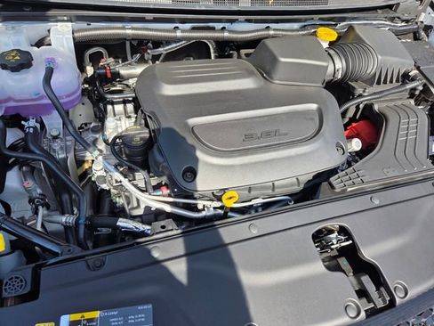 New 2026 Chrysler Pacifica Select FWD image 19