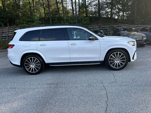 Certified 2025 Mercedes-Benz GLS 580 4MATIC image 5