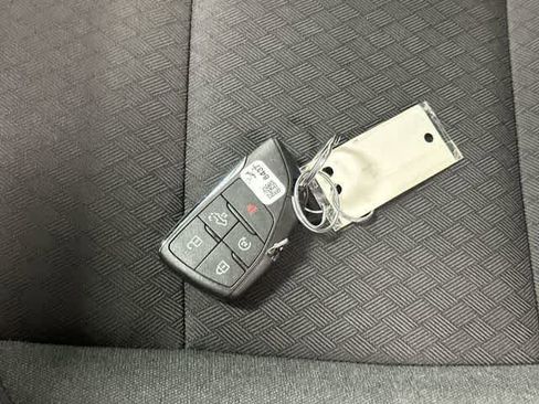 Used 2024 Chevrolet Silverado 1500 LT Trail Boss w/ Protection Package image 33