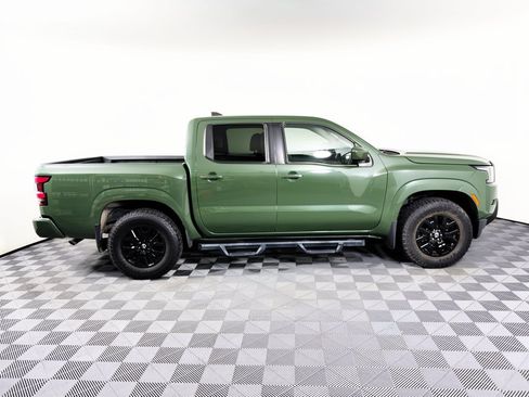 Used 2022 Nissan Frontier SV AWD/4WD image 8