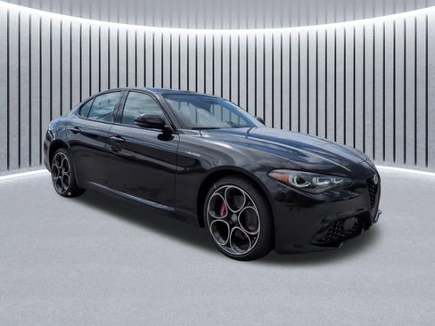 New 2026 Alfa Romeo Giulia AWD image 2